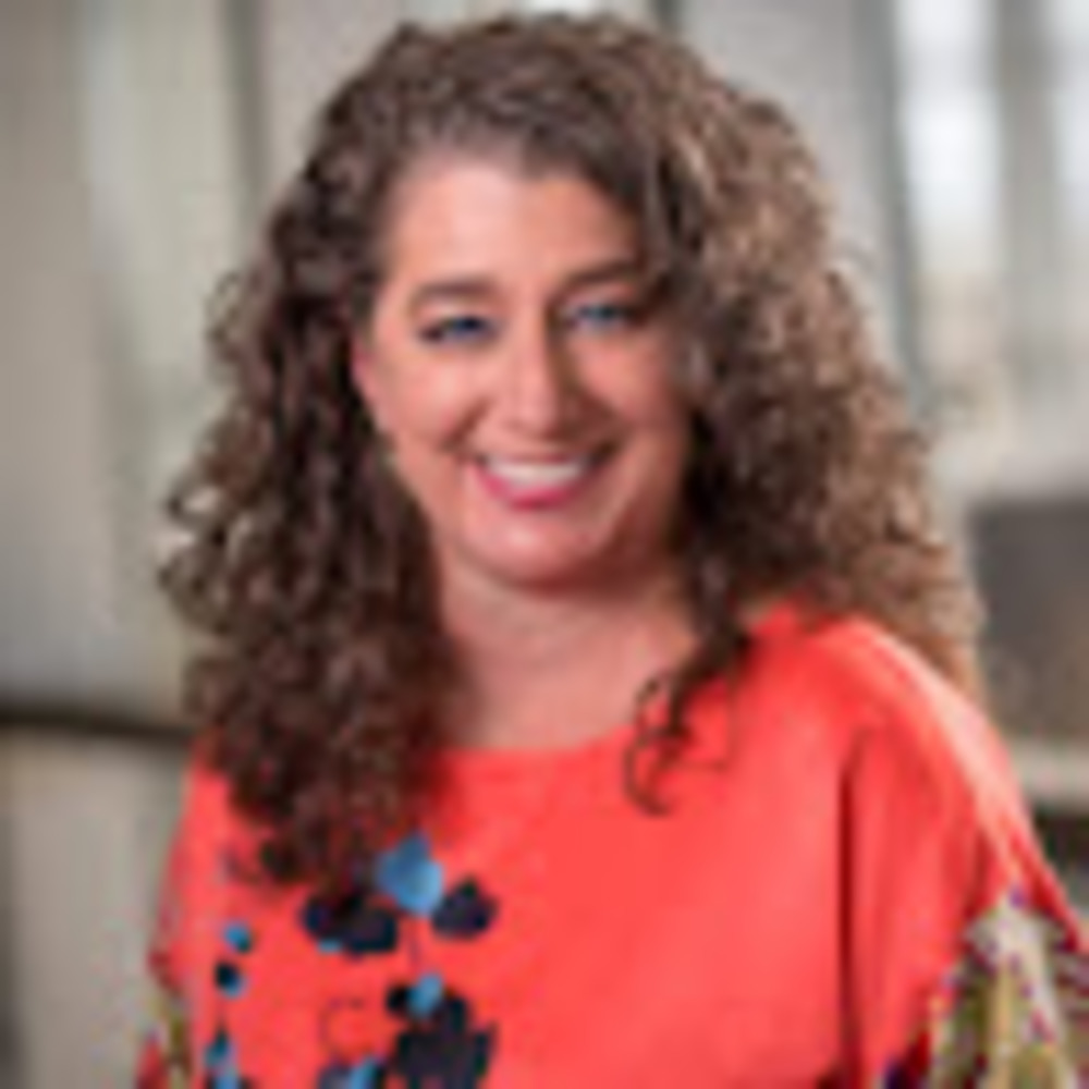 Meet your Posher, Maura